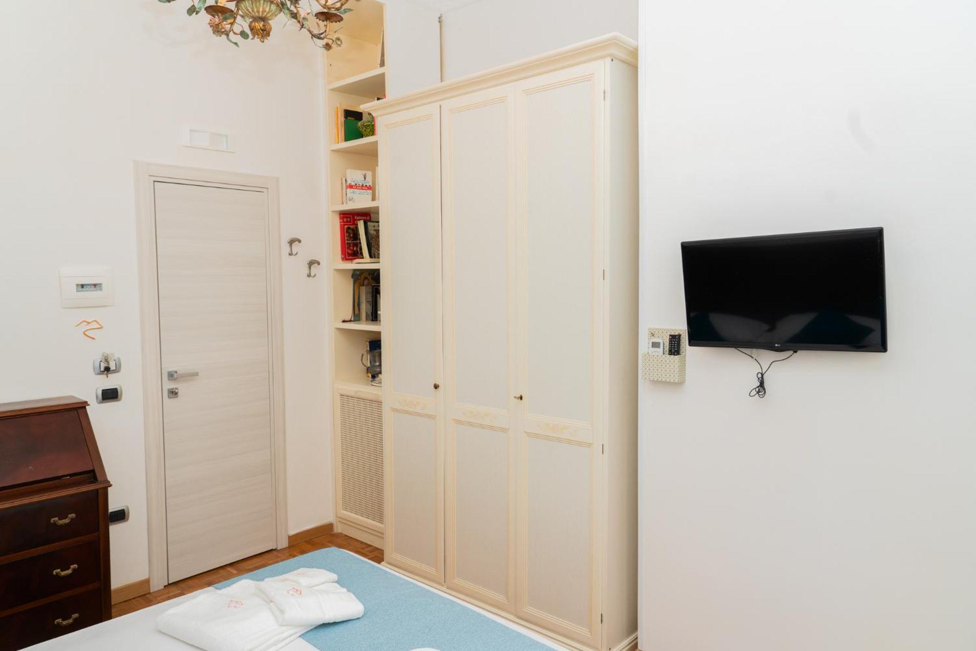 Suite Cervantes Neapel Exteriör bild